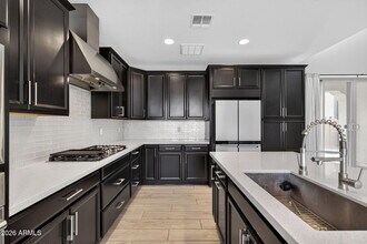 3925 E Megan St in Gilbert, AZ - Building Photo - Building Photo