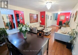 897 Consort Crescent in Mississauga, ON - Building Photo - Building Photo