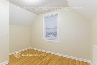 5434 S Newcastle Ave in Chicago, IL - Building Photo - Building Photo