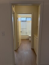 12011 Rochester Ave, Unit 2 in Los Angeles, CA - Building Photo - Building Photo