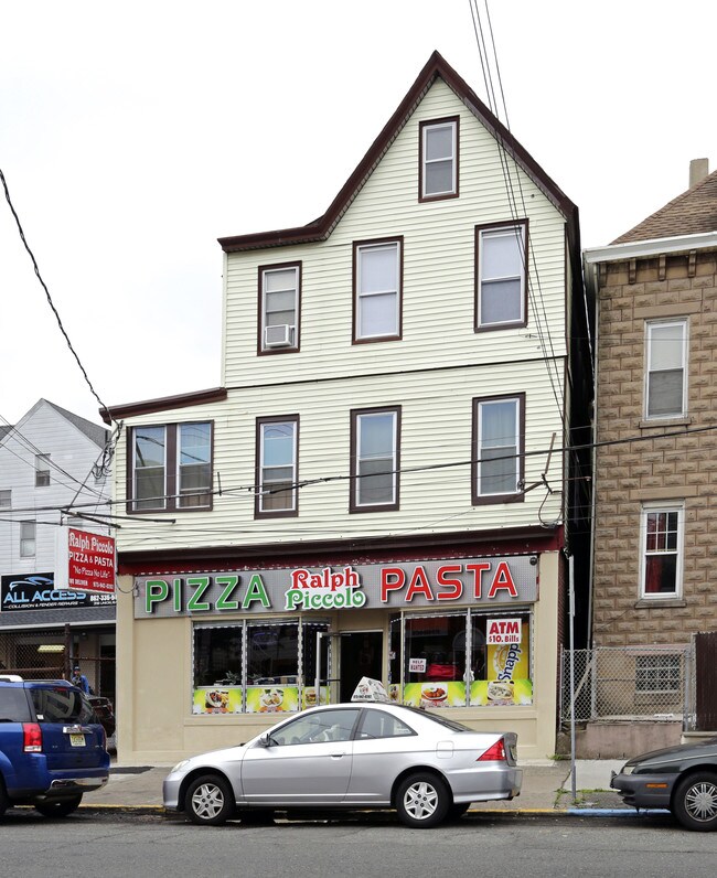 312 Union Ave in Paterson, NJ - Building Photo - Building Photo
