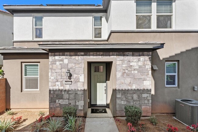 76333 Trojan Dr in Palm Desert, CA - Building Photo - Building Photo