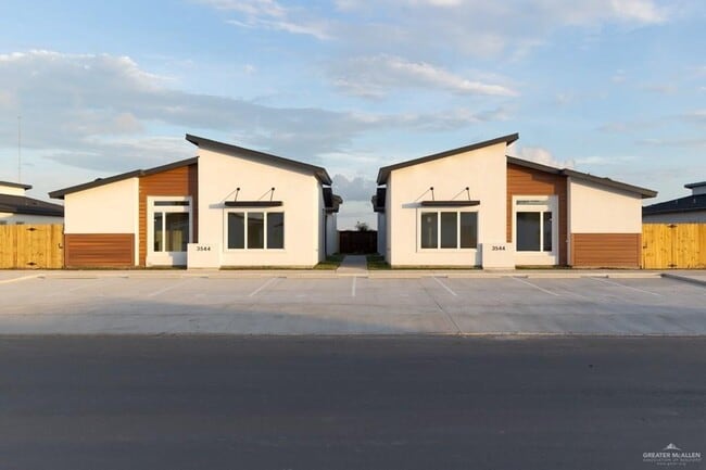 property at 14 Hidalgo Cir