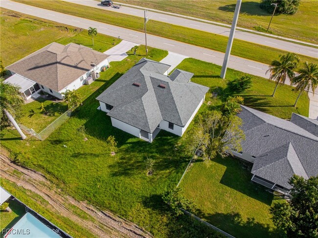 2221 Tropicana Parkway W