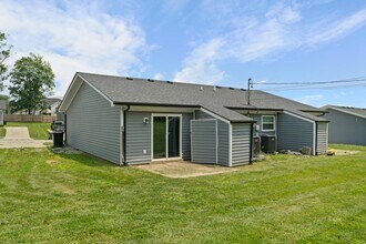 1311 Farmingdale Dr in Elizabethtown, KY - Building Photo - Building Photo