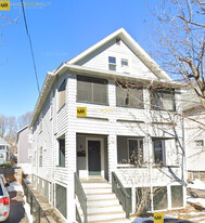 19 Sunset Rd in Somerville, MA - Building Photo