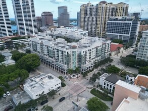 600 S Dixie Hwy in West Palm Beach, FL - Building Photo - Building Photo