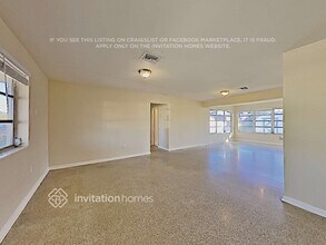 8570 NW 11th Ct in Pembroke Pines, FL - Building Photo - Building Photo