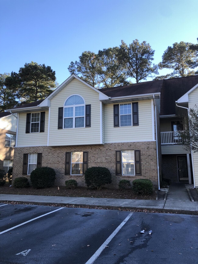 property at 2932 Mulberry Ln