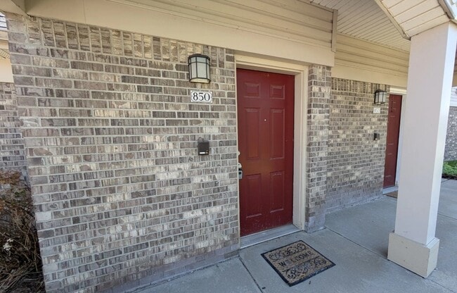 850 Amanda Ln in Pontiac, MI - Building Photo - Building Photo