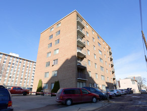 Downtown Edmonton Apartments in Edmonton, AB - Building Photo - Building Photo