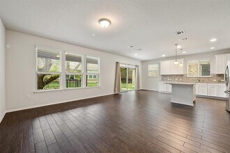 10612 Turnbull Loop in Austin, TX - Building Photo - Building Photo