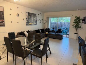 4744 NW 114th Ave, Unit 101 in Doral, FL - Building Photo - Building Photo