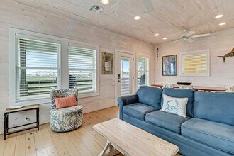 2727 Eleventh Street-SI ID1023271P, Unit SI ID1023271P in Port Aransas, TX - Building Photo - Building Photo