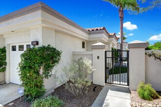 430 White Horse Trail in Palm Desert, CA - Building Photo - Building Photo