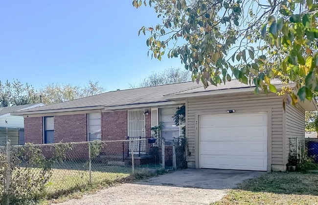 4128 E Xyler St in Tulsa, OK - Foto de edificio - Building Photo