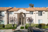 26342 Forest Ridge Dr in Lake Forest, CA - Building Photo - Building Photo