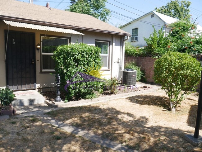 4119 1/2 55th St in Sacramento, CA - Building Photo - Building Photo