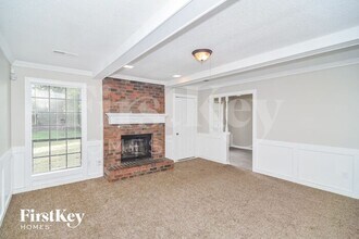 6631 Cherry Bark Dr in Memphis, TN - Foto de edificio - Building Photo