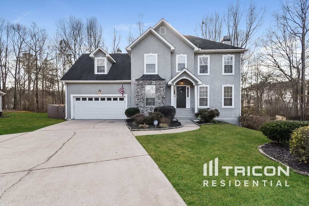 399 Victoria Ln in Stockbridge, GA - Building Photo