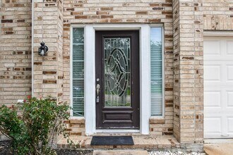 6706 Nicecrest Dr in Richmond, TX - Building Photo - Building Photo