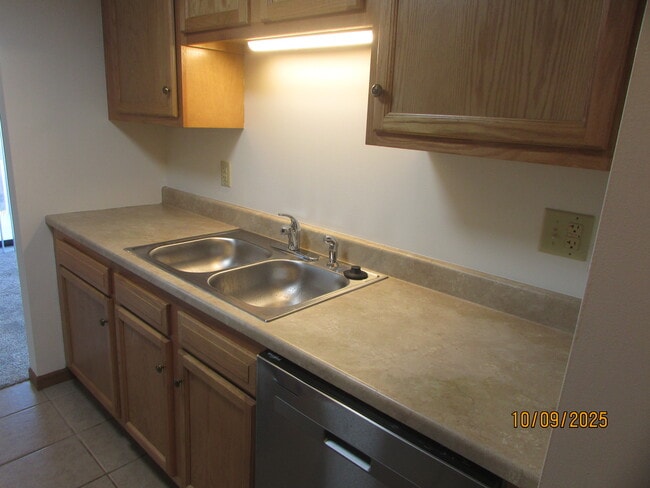 1120 Eagle Feather Cir, Unit Indian Creek Condo in West Carrollton, OH - Building Photo - Building Photo
