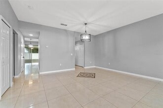 2545 Hunley Loop in Kissimmee, FL - Building Photo - Building Photo