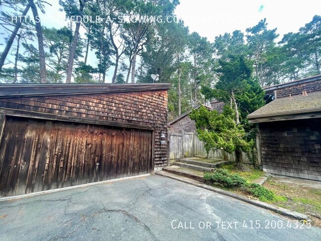 4105 Pine Meadows Way in Pebble Beach, CA - Building Photo - Building Photo