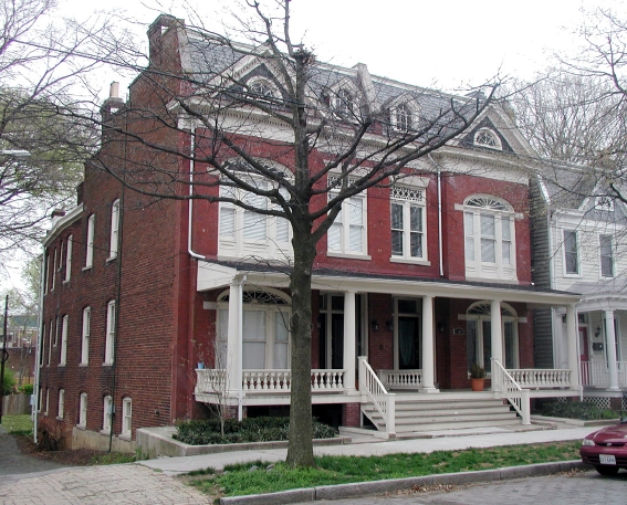 307-309 Chimborazo Blvd in Richmond, VA - Foto de edificio - Building Photo