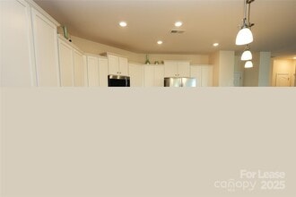11622 Gilroy Ln in Huntersville, NC - Building Photo - Building Photo