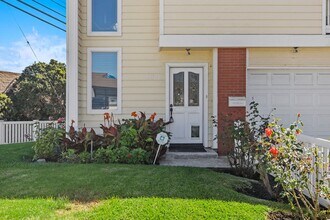 137 W Avenida Cornelio in San Clemente, CA - Building Photo - Building Photo