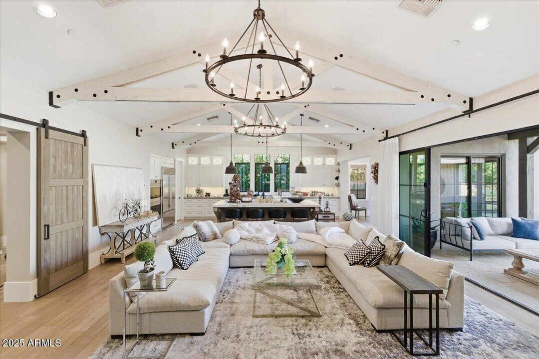 10203 E Camelot Ct in Scottsdale, AZ - Building Photo