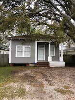 580 Peyton Dr in Biloxi, MS - Building Photo