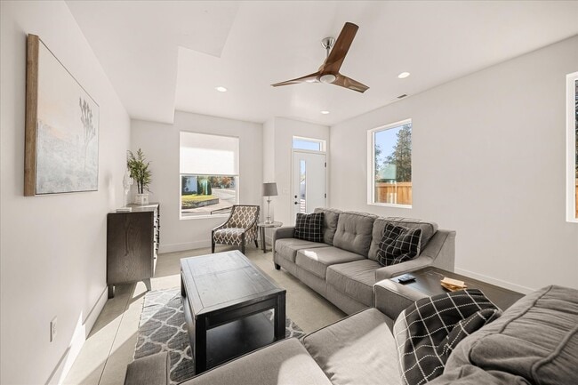 3201 E 30th Ave, Unit A