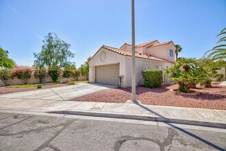 9817 Dardanelle Ct in Las Vegas, NV - Building Photo - Building Photo