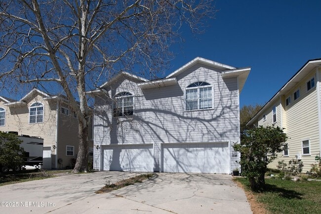 property at 821 6th Ave S