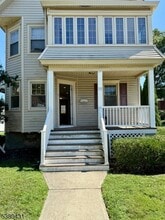 35 Burnside Ave in Cranford, NJ - Building Photo - Building Photo