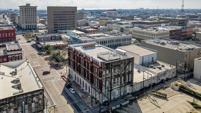 property at 2206 The Strand