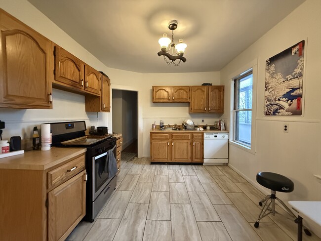 39 Turner St, Unit 3