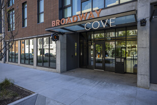 Broadway Cove in San Francisco, CA - Building Photo - Building Photo