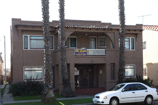 E. 3rd St. Apartments in Long Beach, CA - Foto de edificio - Building Photo