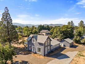 1007 Garfield St in Medford, OR - Building Photo