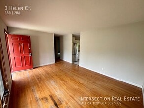 3 Helen Ct in Fairview Heights, IL - Building Photo - Building Photo