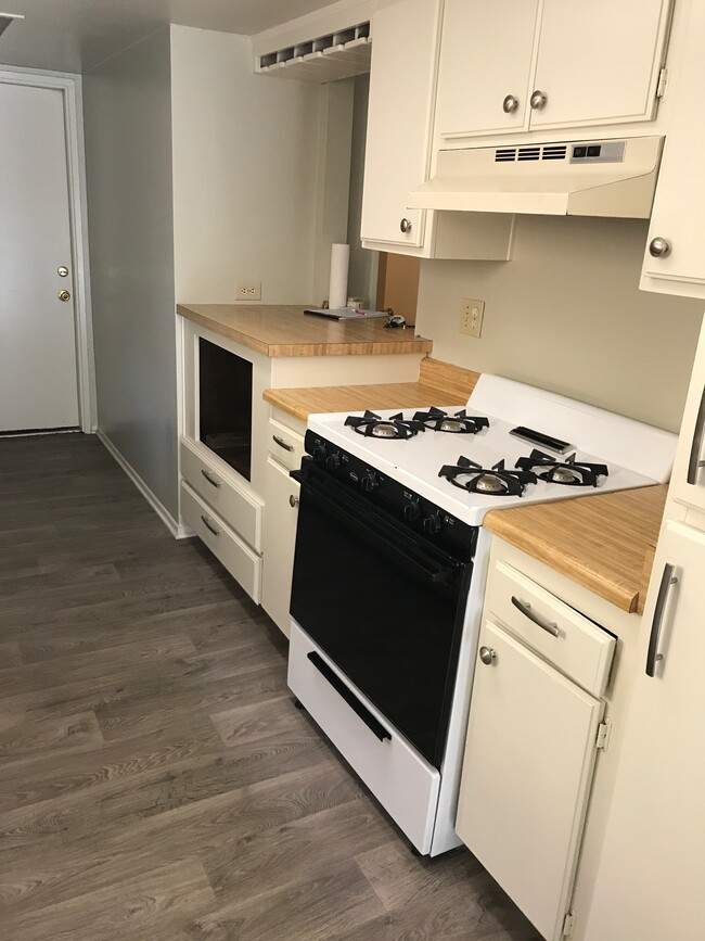 440 W Santa Barbara St in Santa Paula, CA - Building Photo - Building Photo