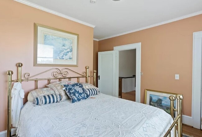 property at 2104 Castle Hayne Rd