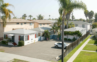 4529-4535 Cleveland Ave in San Diego, CA - Building Photo - Building Photo