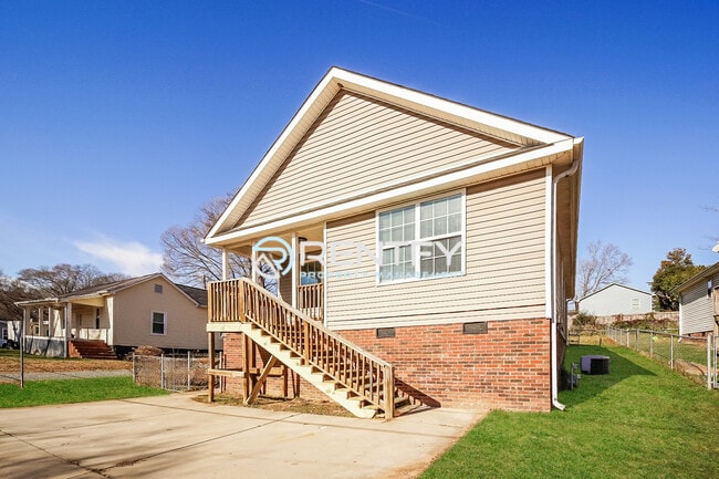 1110 Mason St in Kannapolis, NC - Building Photo - Building Photo