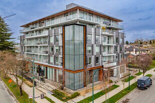 The Parker in Vancouver, BC - Building Photo