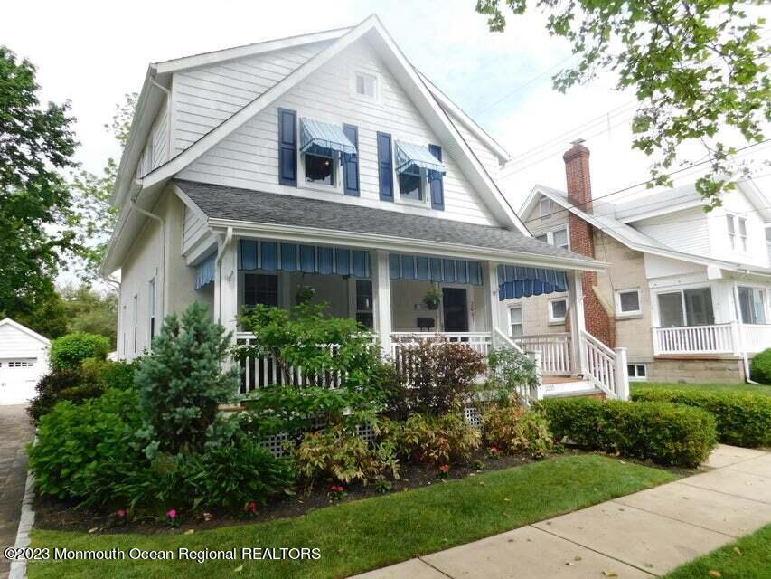 2005 5th Ave in Spring Lake, NJ - Building Photo