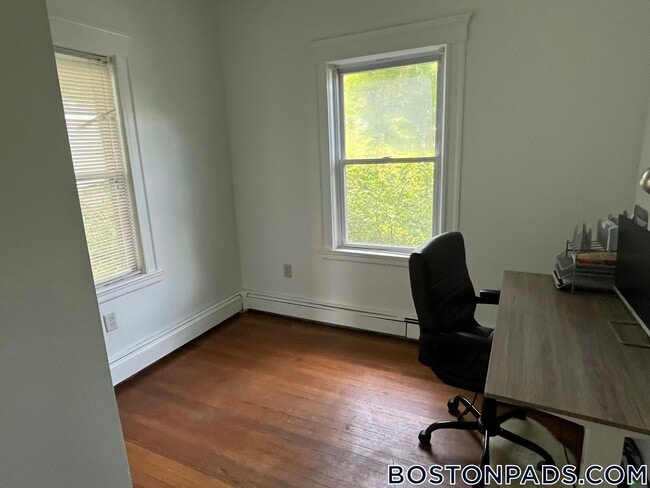 62 Algonquin Rd in Newton, MA - Building Photo - Building Photo